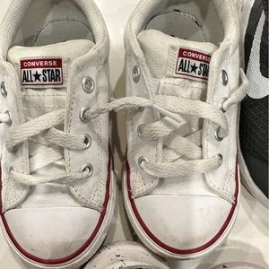 White toddler converse size 8